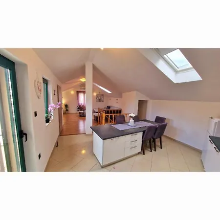 Ante 1 Hvar Center, Pool Apartamento