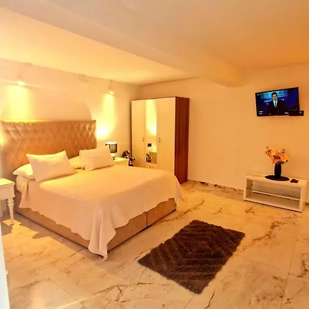 Ante 1 Hvar Center, Pool Apartamento