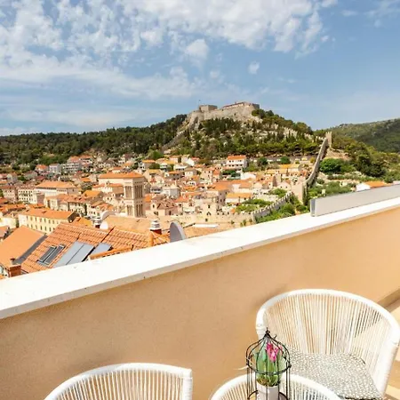 Ante 1 * Hvar Town
