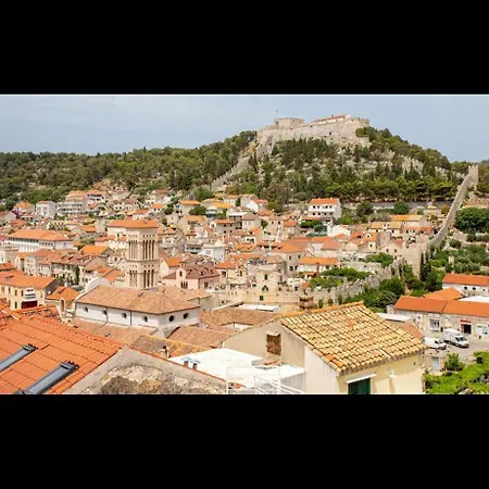 Ante 1 アパート *