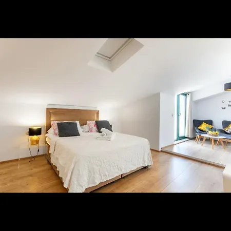 Apartment Ante 1 *
