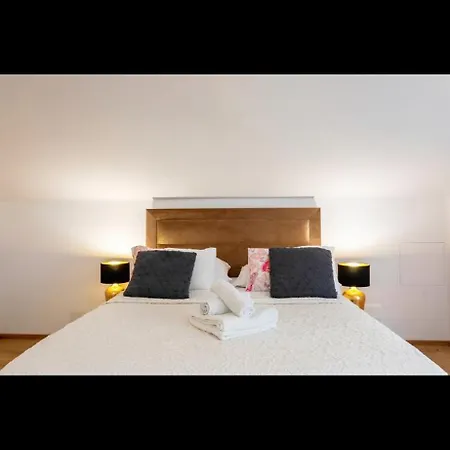 Ante 1 Apartment *