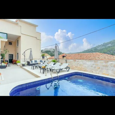 Ante 1 Hvar Center, Pool Apartman *