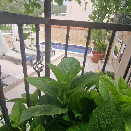 Ante 1 Hvar Center, Pool Apartman *