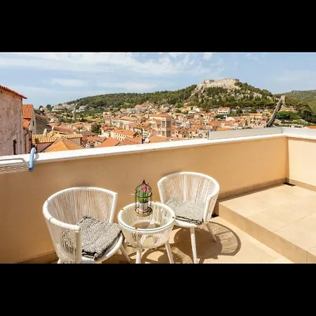 Ante 1 Hvar Center, Pool Apartman *