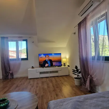 Ante 1 Hvar Center, Pool Хвар