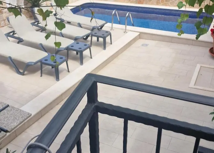 Ante 1 Hvar Center, Pool Апартаменты Хвар