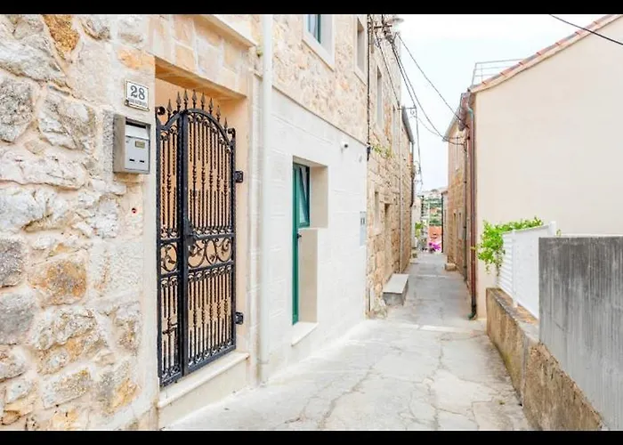 Ante 1 Hvar Center, Pool Апартаменты Хвар