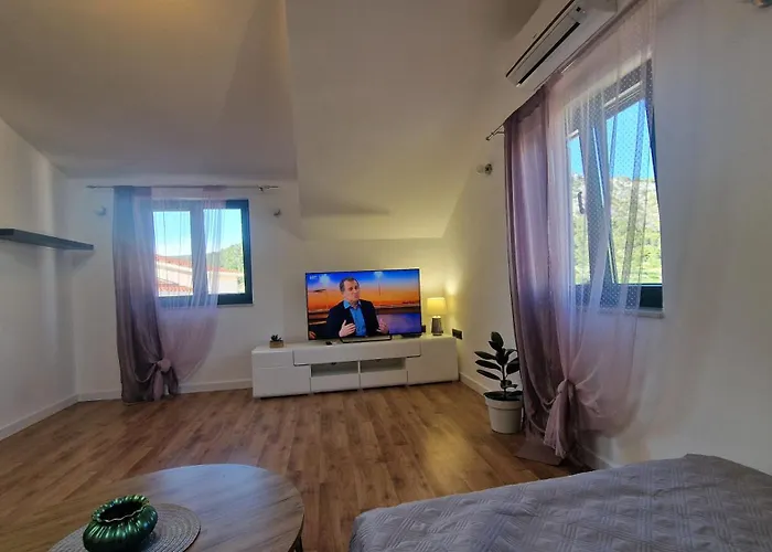 Ante 1 Hvar Center, Pool Хвар