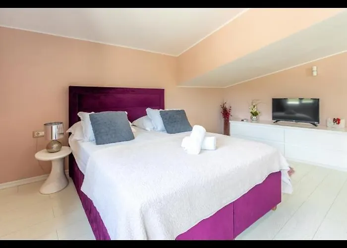 Ante 1 Hvar Center, Pool Апартаменты
